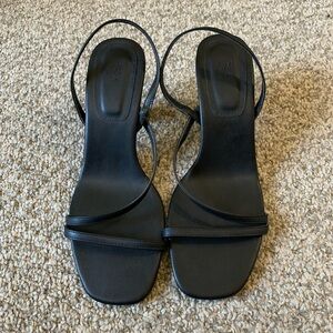 Black heels size 8